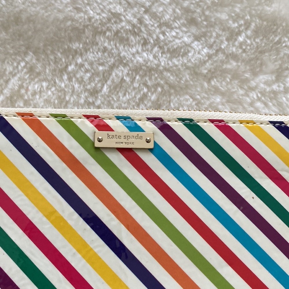 SALE❗️♠️Kate Spade New York Lacey Wallet: Multicolor stripe Zip Around Wallet♠️ - Picture 4 of 14